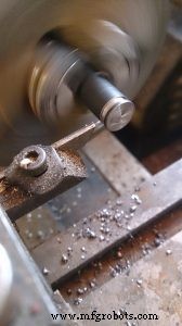 Torneado con diamante: Mecanizado de precisión para óptica avanzada y más