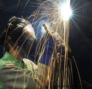 Soldadura por puntos explicada: Proceso, beneficios e inconvenientes