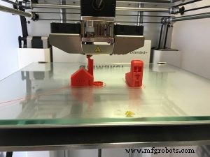 ¿Qué es el Moldeo por Soplado por Extrusión? Visión General Completa