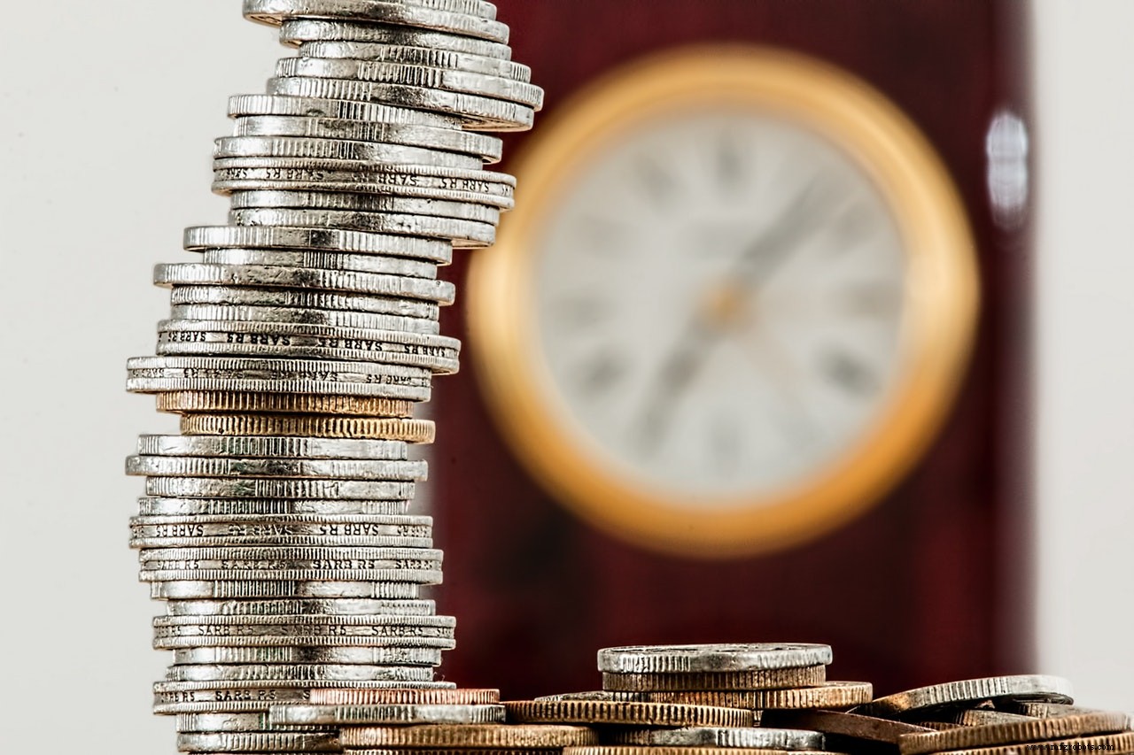 Nube híbrida impulsa innovación y ahorro de costos en finanzas