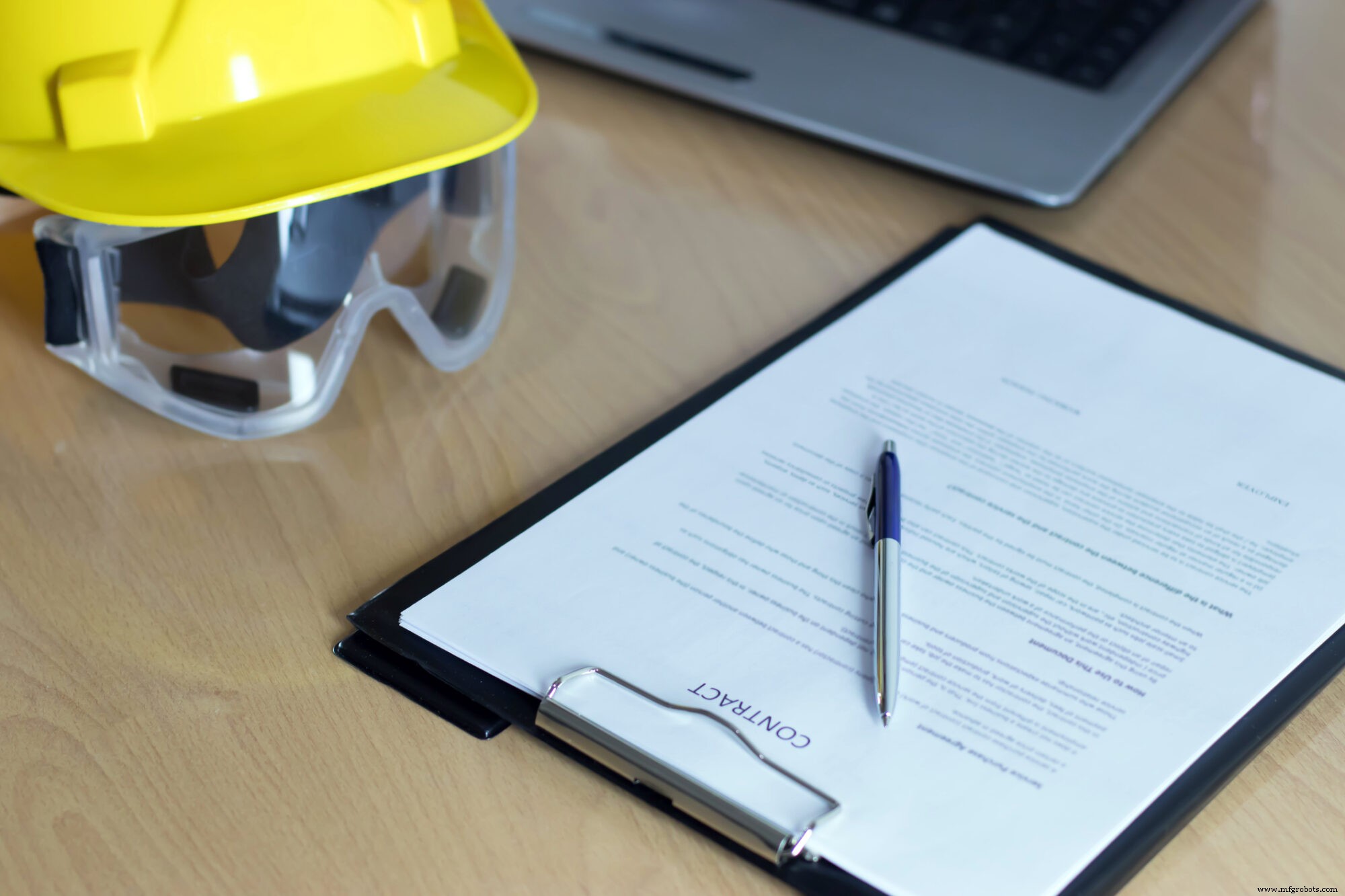 Por qué un contrato anual de mantenimiento aumenta la fiabilidad de la planta y ahorra costes