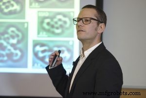 IBM y científicos de Warwick capturan primera imagen de alta resolución de trianguleno, molécula triangular altamente reactiva