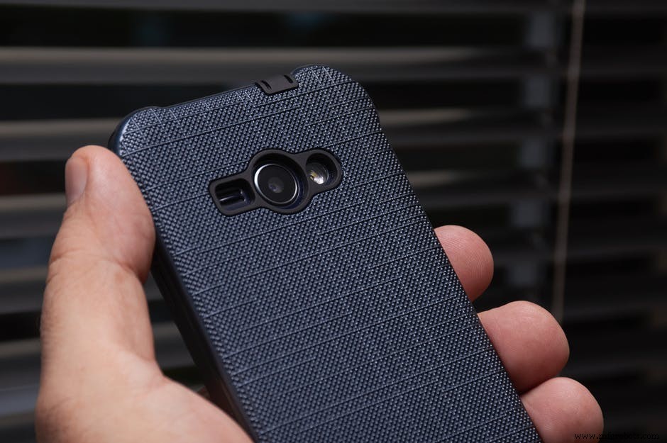 Por qué todo accesorio tecnológico debería hacerse de fibra de carbono