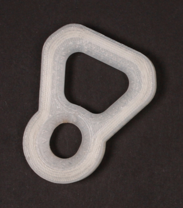 Diseñando adaptadores funcionales de alforjas para bicicleta impresos en 3D con Kevlar CFF