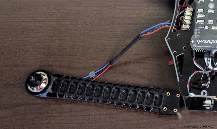 Actualizando el 3DR Iris+ con piezas de fibra de carbono impresas en 3D – Parte 2: Modificaciones eléctricas