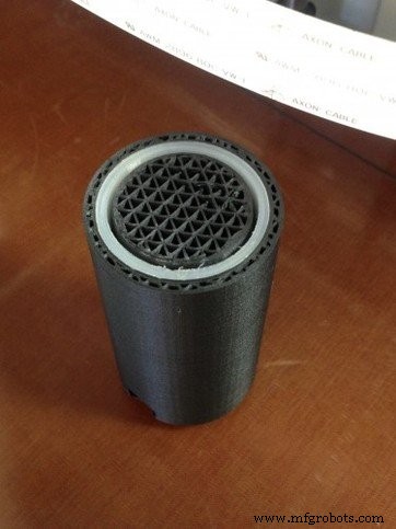 Ingeniería de un amortiguador totalmente impreso en 3D con Onyx de grado industrial