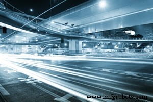Nacidos Conectados: Moldeando el Panorama Móvil e IoT del Mañana
