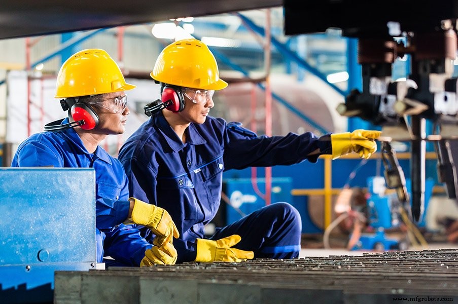 8 consejos probados de seguridad en manufactura para proteger a tu fuerza laboral