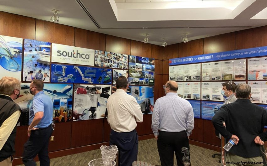 Líderes industriales visitan planta de Southco en Concordville para explorar mejores prácticas de mejora continua
