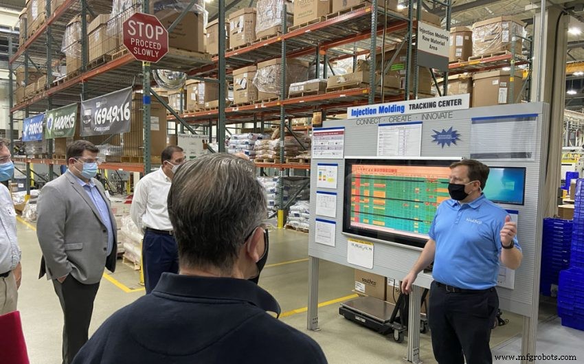 Líderes industriales visitan planta de Southco en Concordville para explorar mejores prácticas de mejora continua