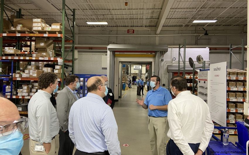 Líderes industriales visitan planta de Southco en Concordville para explorar mejores prácticas de mejora continua