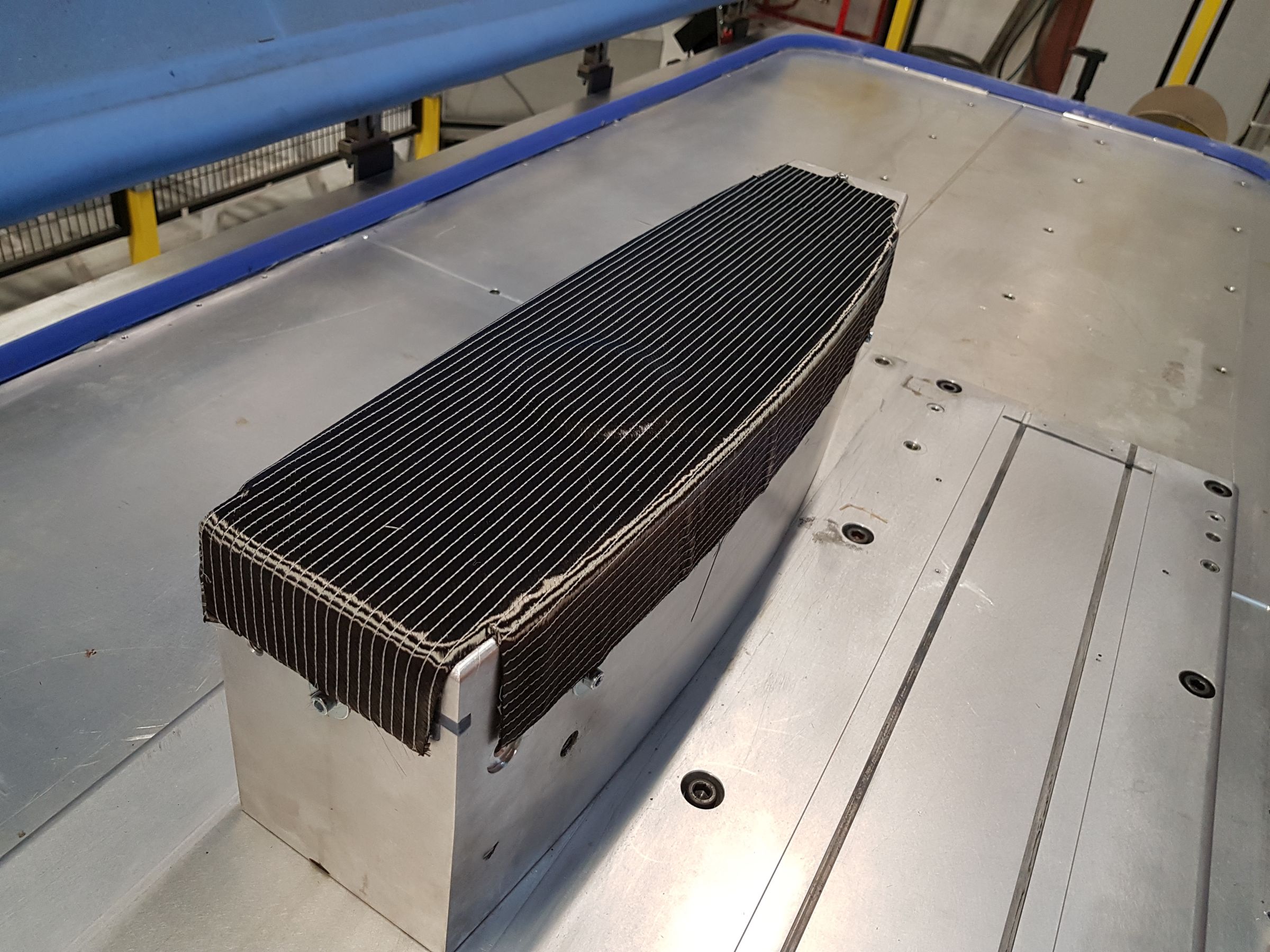 Compresión RTM: Avanzando en la producción de aeroestructuras compuestas del futuro