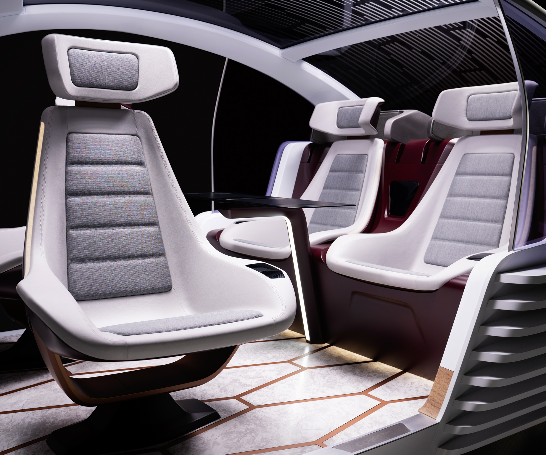 Covestro presenta interiores de compuestos termoplásticos Maezio para movilidad futura