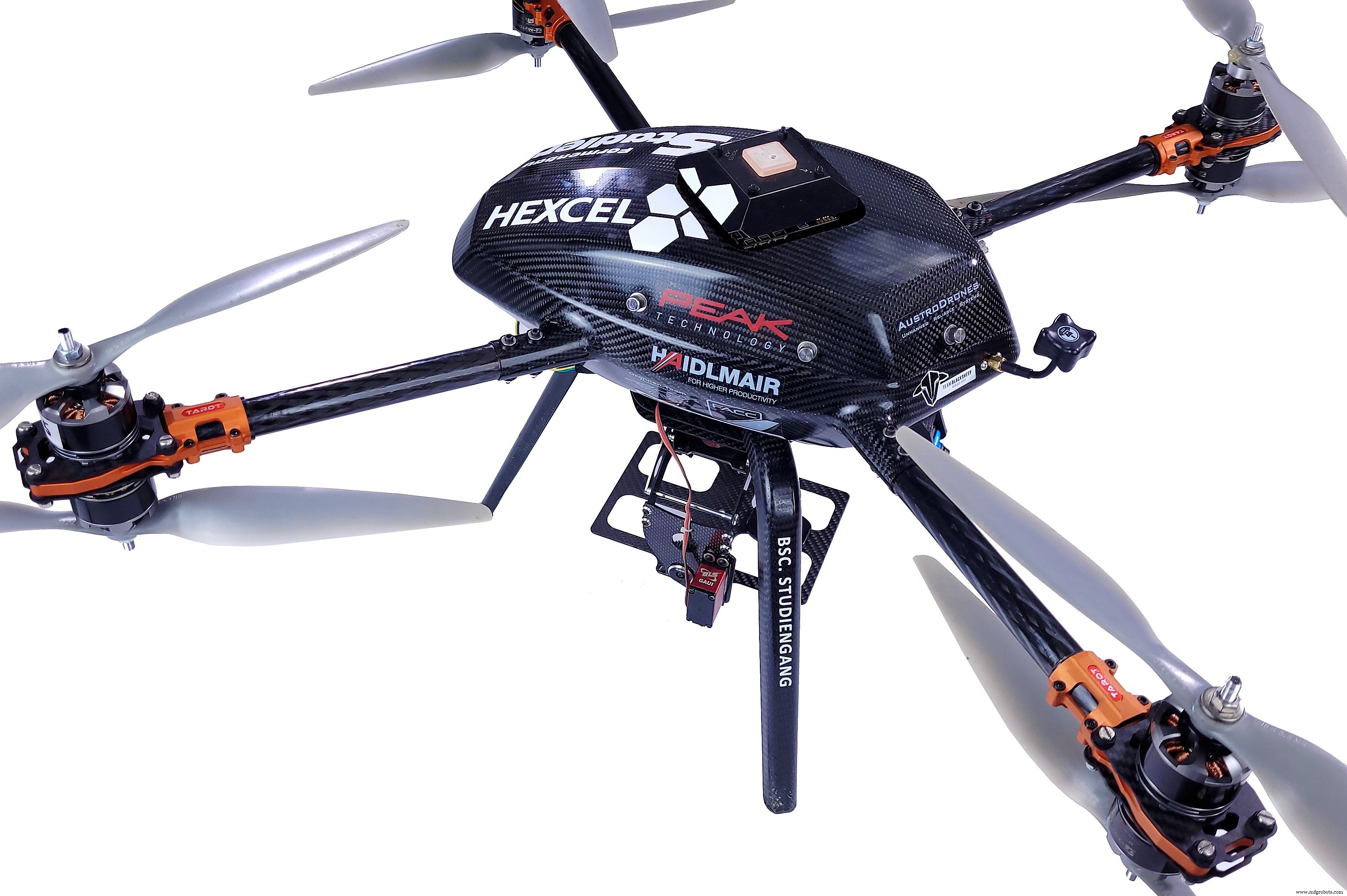 Hexcel presenta preimpregnado de fibra de carbono en el primer vuelo de UAV de estudiantes universitarios