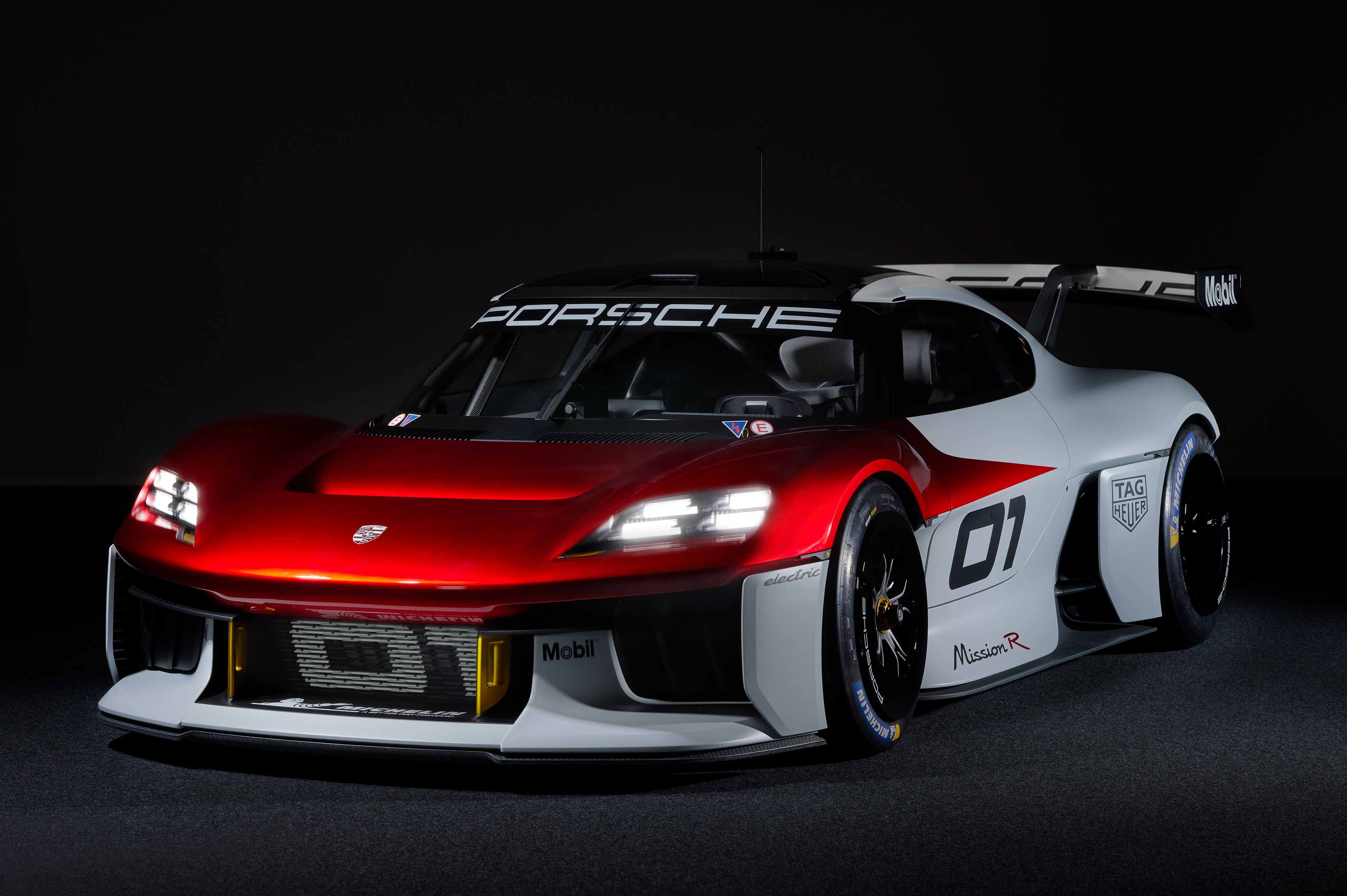 Porsche acelera al futuro: motores eléctricos y compuestos de fibra natural impulsan el Mission R