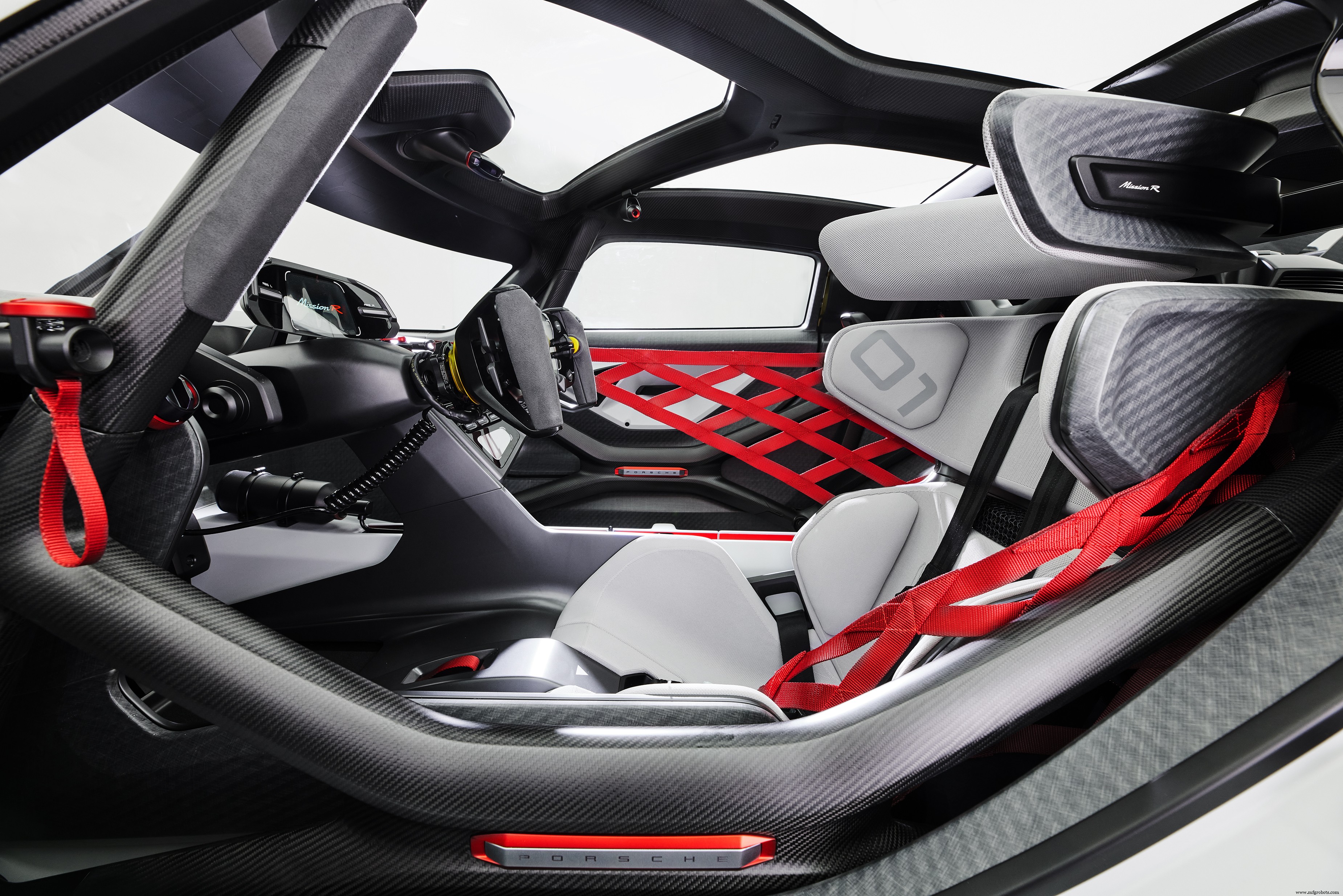 Porsche acelera al futuro: motores eléctricos y compuestos de fibra natural impulsan el Mission R