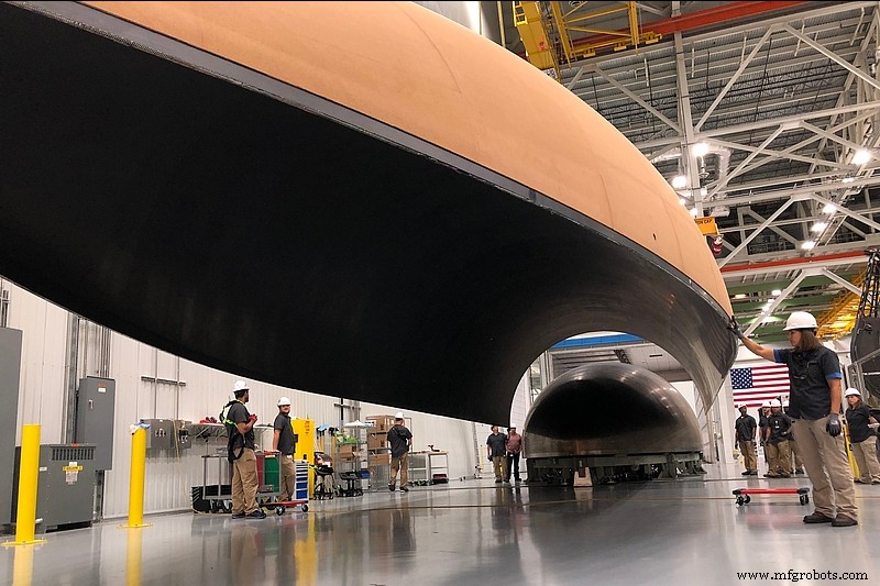 Debuta en el espacio un carenado fabricado en EE. UU. con composites OOA avanzados