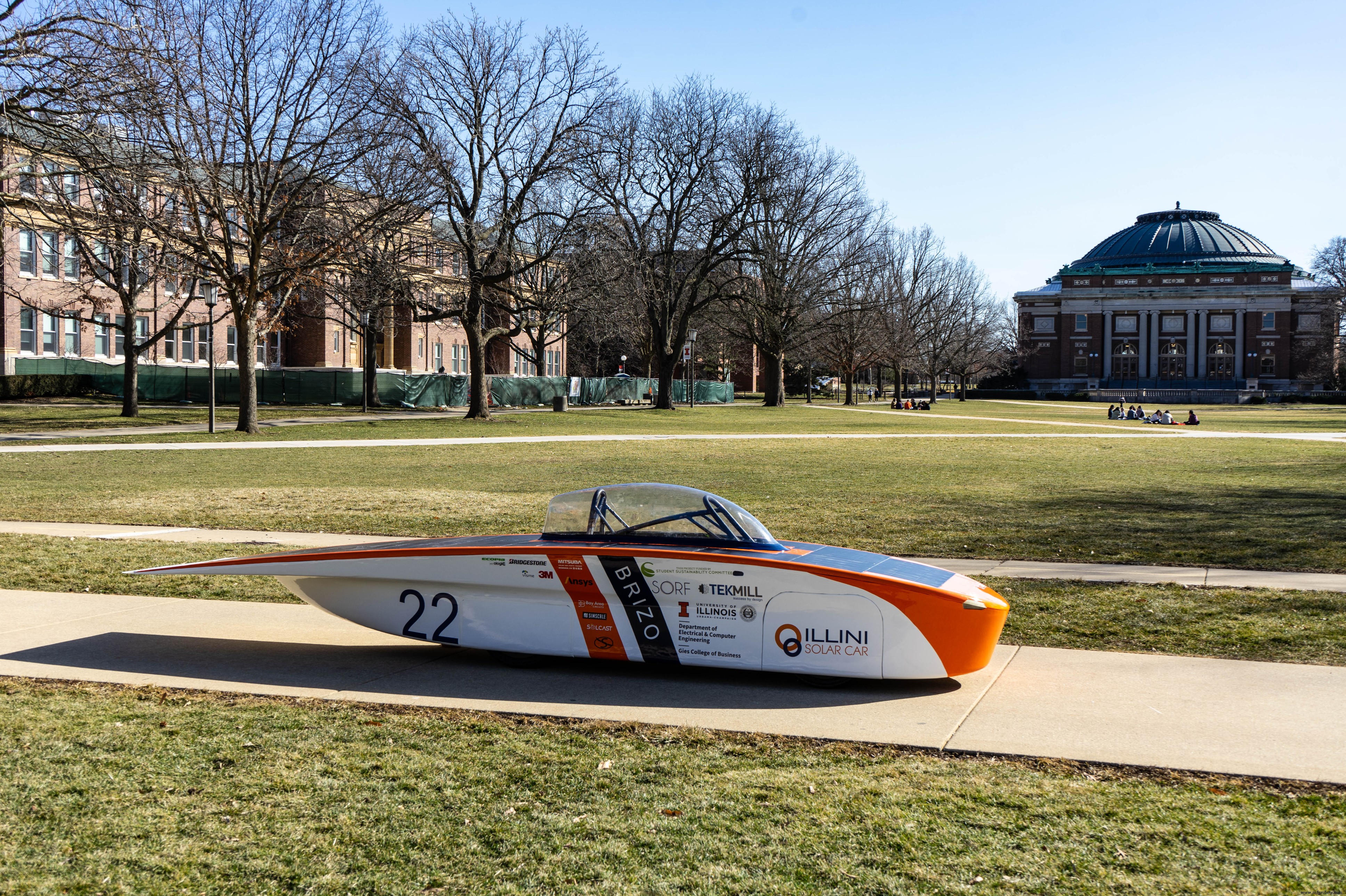 El coche solar composite de Illini Solar Car triunfa en el American Solar Challenge
