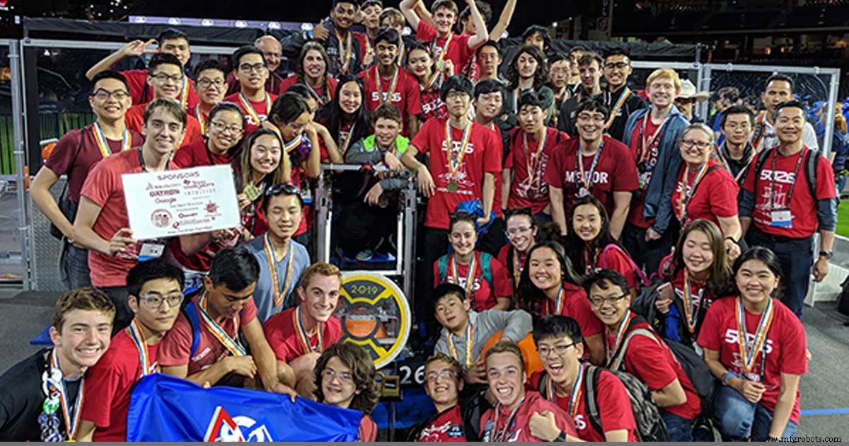 El equipo de robótica Burlingame gana título de Campeón Mundial con soporte de mecanizado de alta velocidad DATRON