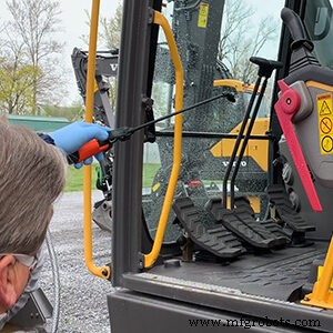 Consejos efectivos de limpieza y desinfección para cabinas de equipos de construcción