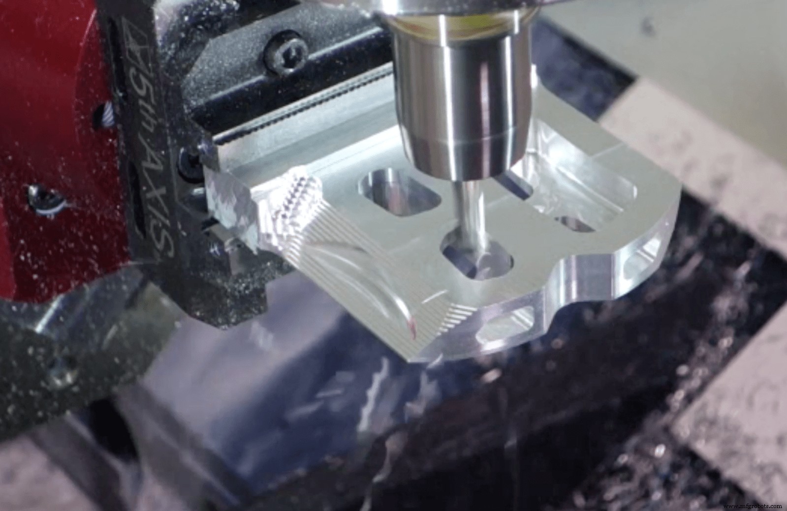 Cómo elegir el centro de mecanizado CNC de 5 ejes adecuado para fabricación de moldes