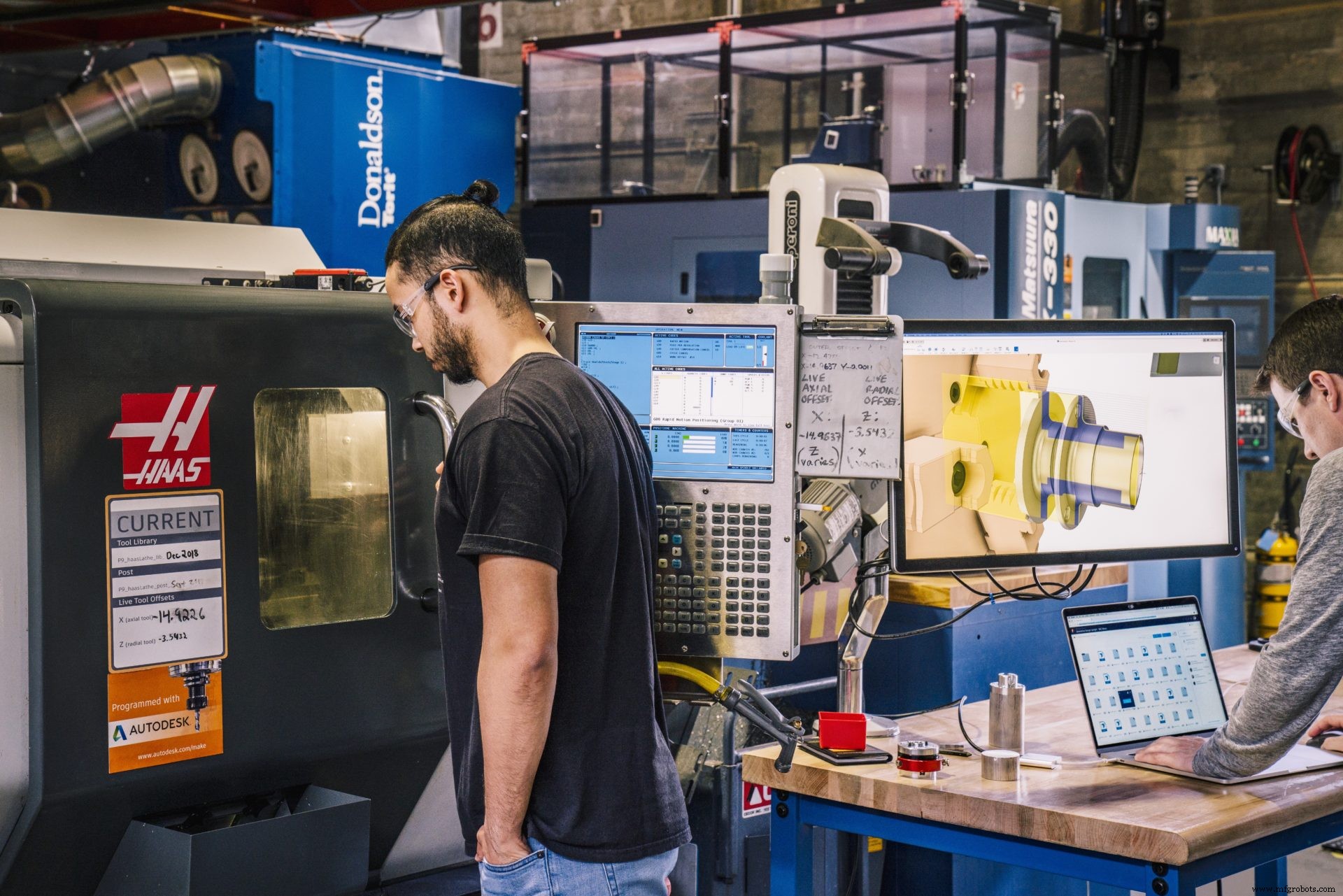 Domina el mecanizado 4 ejes en Autodesk Fusion 360: Técnicas avanzadas y envolvimiento de trayectoria