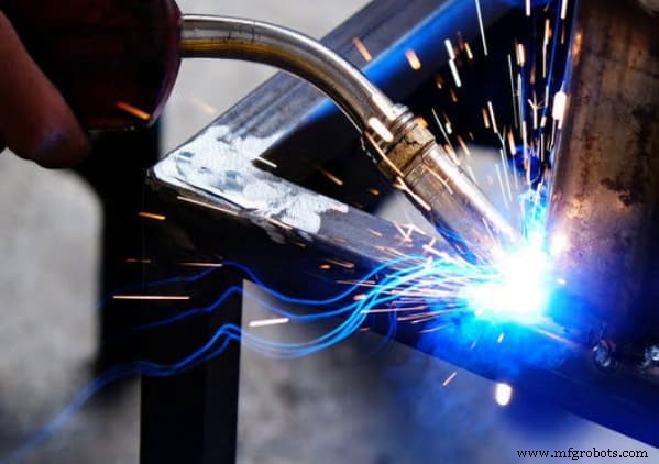 Soldadura de Chapa Metálica: Técnicas, Beneficios y Consejos de Expertos