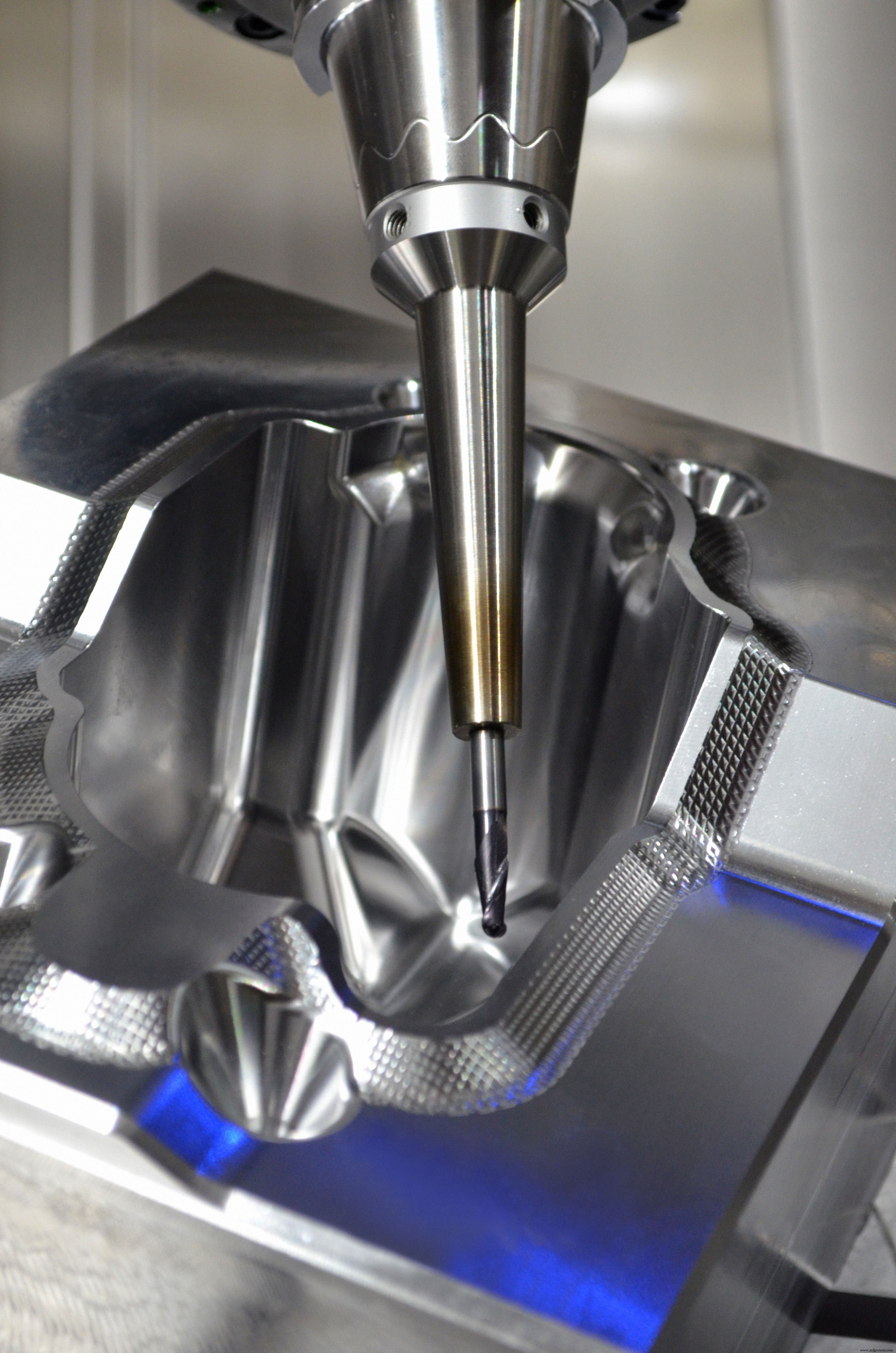 Reduzca costos de producción automotriz: Estrategias probadas para OEMs y proveedores Tier