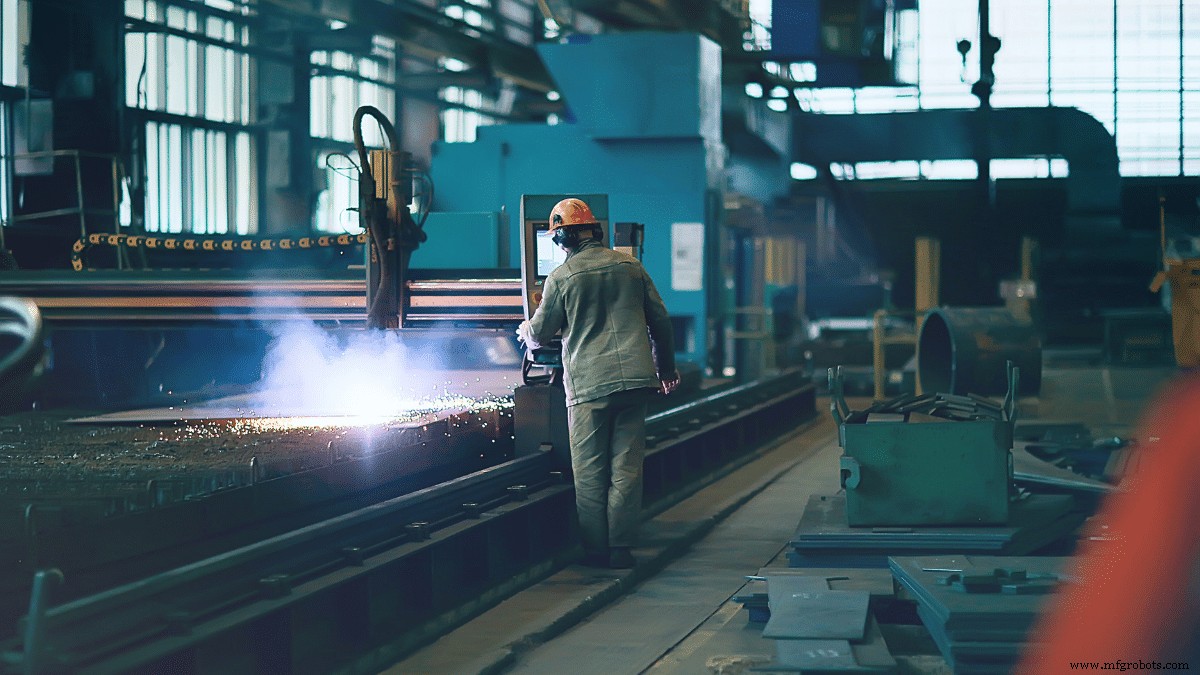 Reducción de Costos Indirectos de Manufactura: Estrategias Comprobadas y Software Inteligente