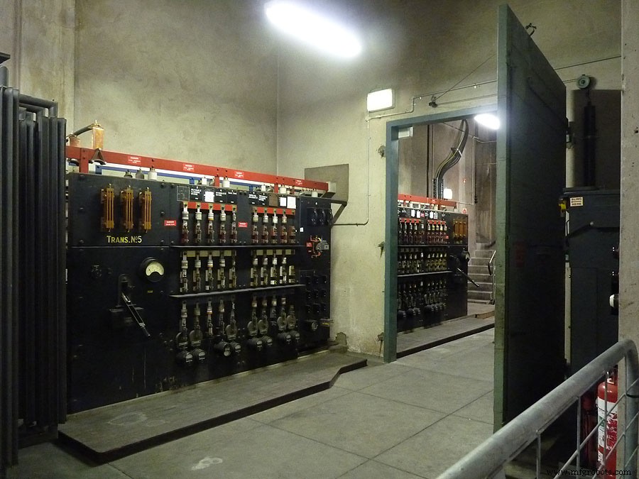 Subestación Eléctrica Explicada: Guía Completa para Estudiantes de Ingeniería Eléctrica