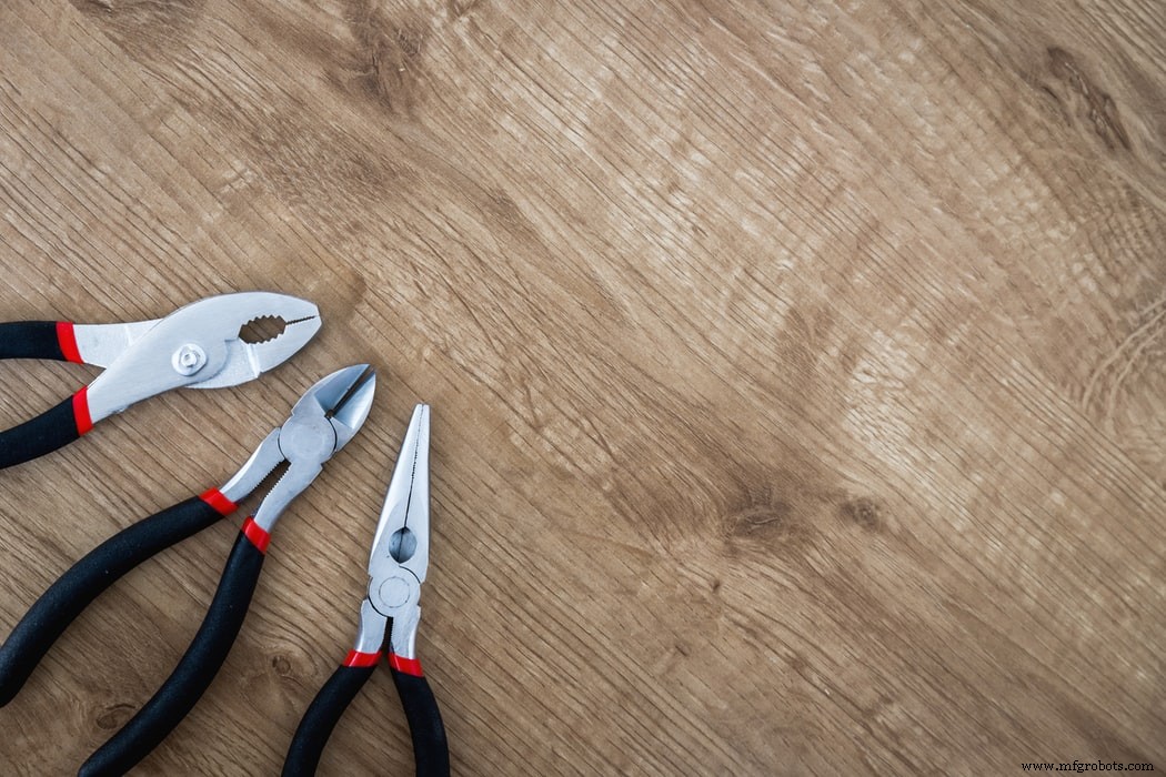 Las 16 Herramientas Esenciales que Todo Electricista Necesita (2019‑2020)