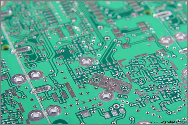 Guía definitiva para eliminar las trampas de ácido en PCB: Estrategias probadas y consejos de expertos