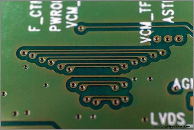 6 Problemas Clave con Vías PCB en Placas Alta Frecuencia y Cómo Evitarlos
