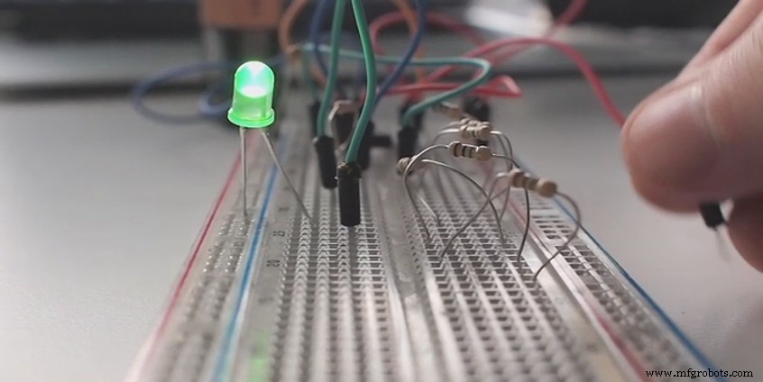 Construya un Circuito LED Pulsante: Guía Paso a Paso para Efectos de Luz Impactantes