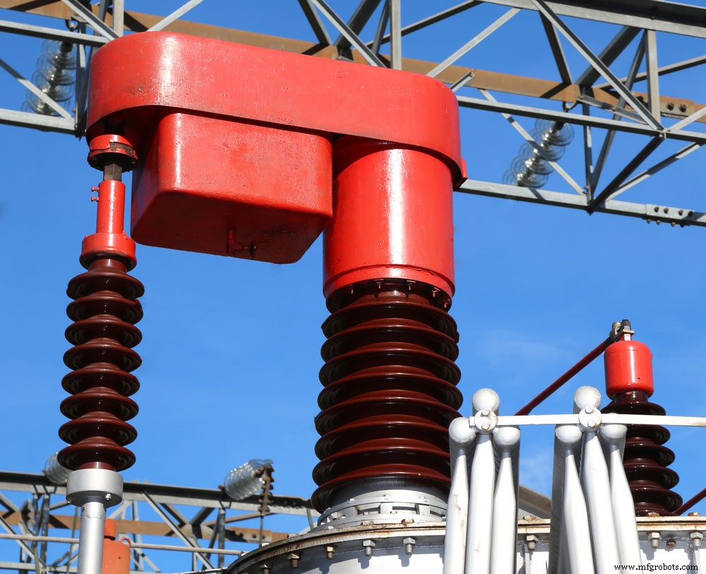 Guía Completa del Regulador de Voltaje LM7815: Uso, Características y Aplicaciones