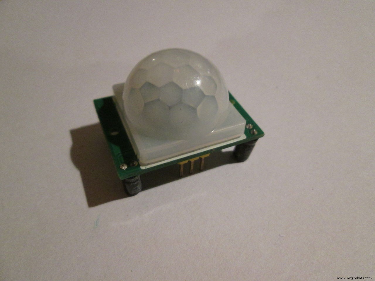 Sensores de Movimiento por Microondas: Tipos, Funcionamiento y Beneficios de Seguridad