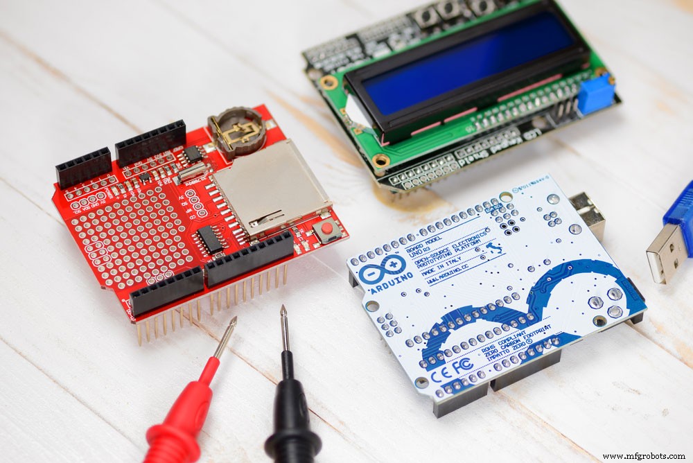 Microcontrolador AT89C51: Visión General, Pinout, Consejos de Programación y Alternativas