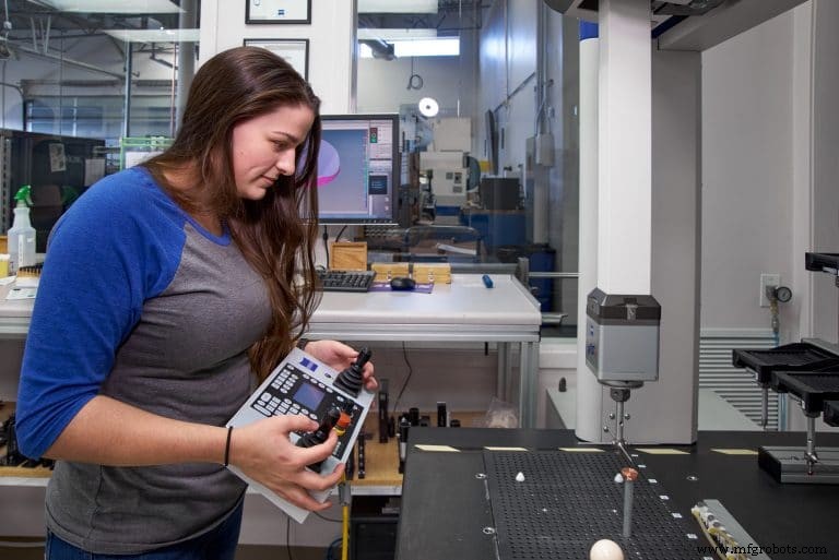 Hirsh Precision: Confianza en sistemas avanzados para la excelencia en manufactura