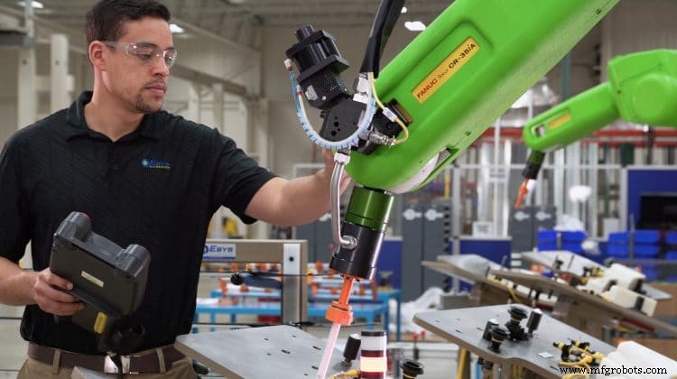 Cómo los Fabricantes de Automóviles Mejoran la Producción con Robots Colaborativos e Impresión 3D