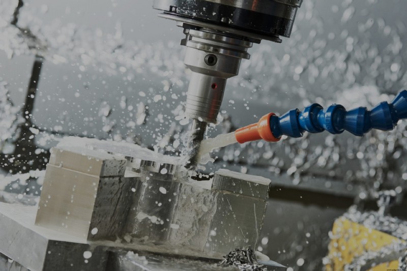 Reduzca costos de mecanizado CNC: Estrategias probadas para precisión asequible