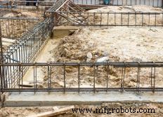 Tipos de construcción de sótanos: hormigón vertido, paneles prefabricados y muros de mampostería
