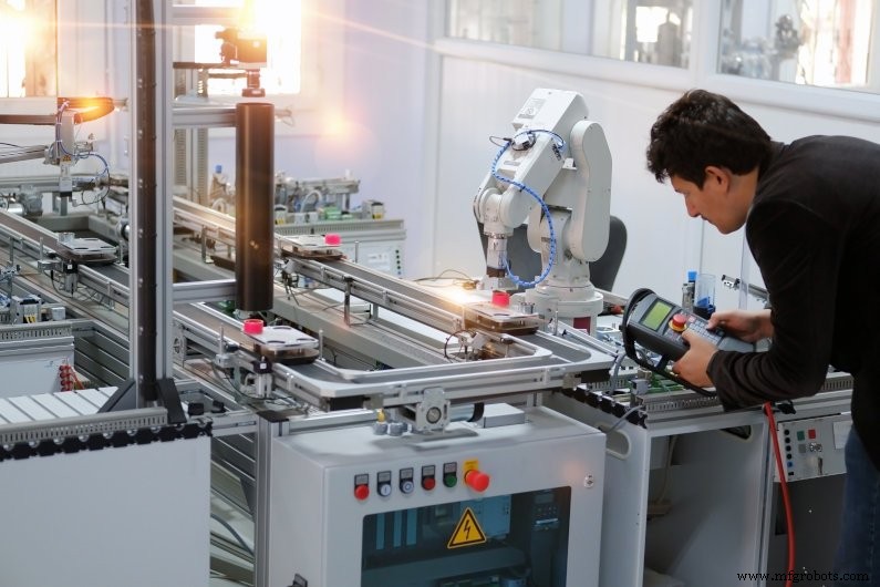 Mecanizado CNC: 8 Industrias Innovadoras Transformadas por Precisión y Velocidad