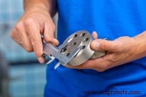 Dominando Precisión, Tolerancias y Exactitud en Mecanizado CNC: Lo Que Necesita Saber