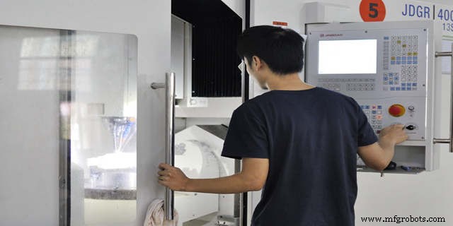 IA en fabricación CNC: oportunidades, desafíos e impacto futuro