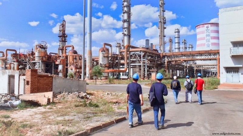 7 beneficios clave de implementar robótica en la industria química
