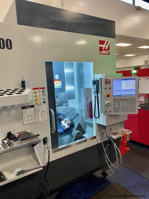 Mecanizado CNC explicado: cómo los procesos controlados por computadora impulsan la fabricación de precisión