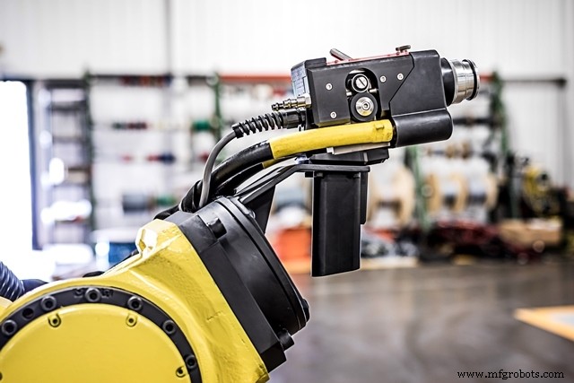 Especificaciones clave para elegir el robot industrial adecuado