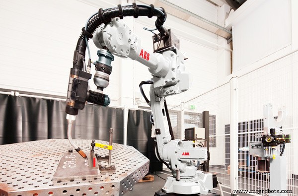Prevén Paradas: Monitorización Remota de Robots Industriales