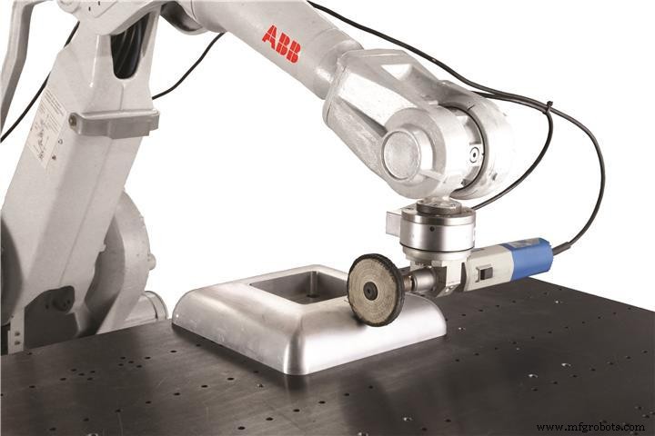 Mejore precisión acabado madera con ABB Integrated Force Control