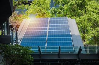 Socio líder en fabricación de metal de alta tecnología para innovación en energía verde